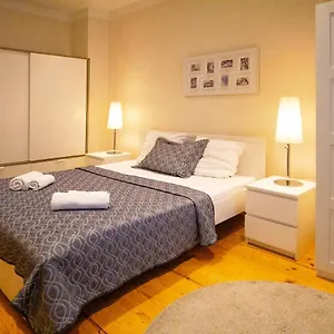 Cozy Domicile Center South Apartment